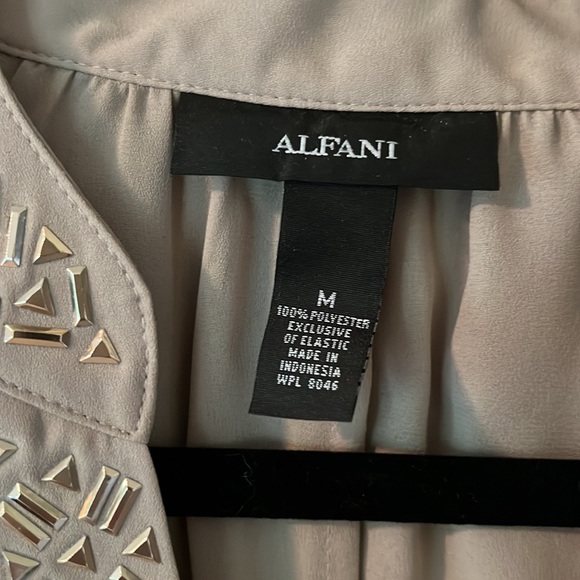 Taupe colored blouse - Picture 2 of 5